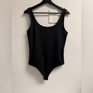 NWT Body Contour Black Sleeveless Tank Bodysuit M